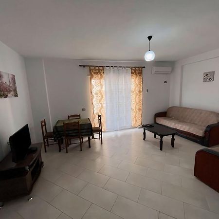 Gerald'S Central Apartments วญอเรอ ภายนอก รูปภาพ