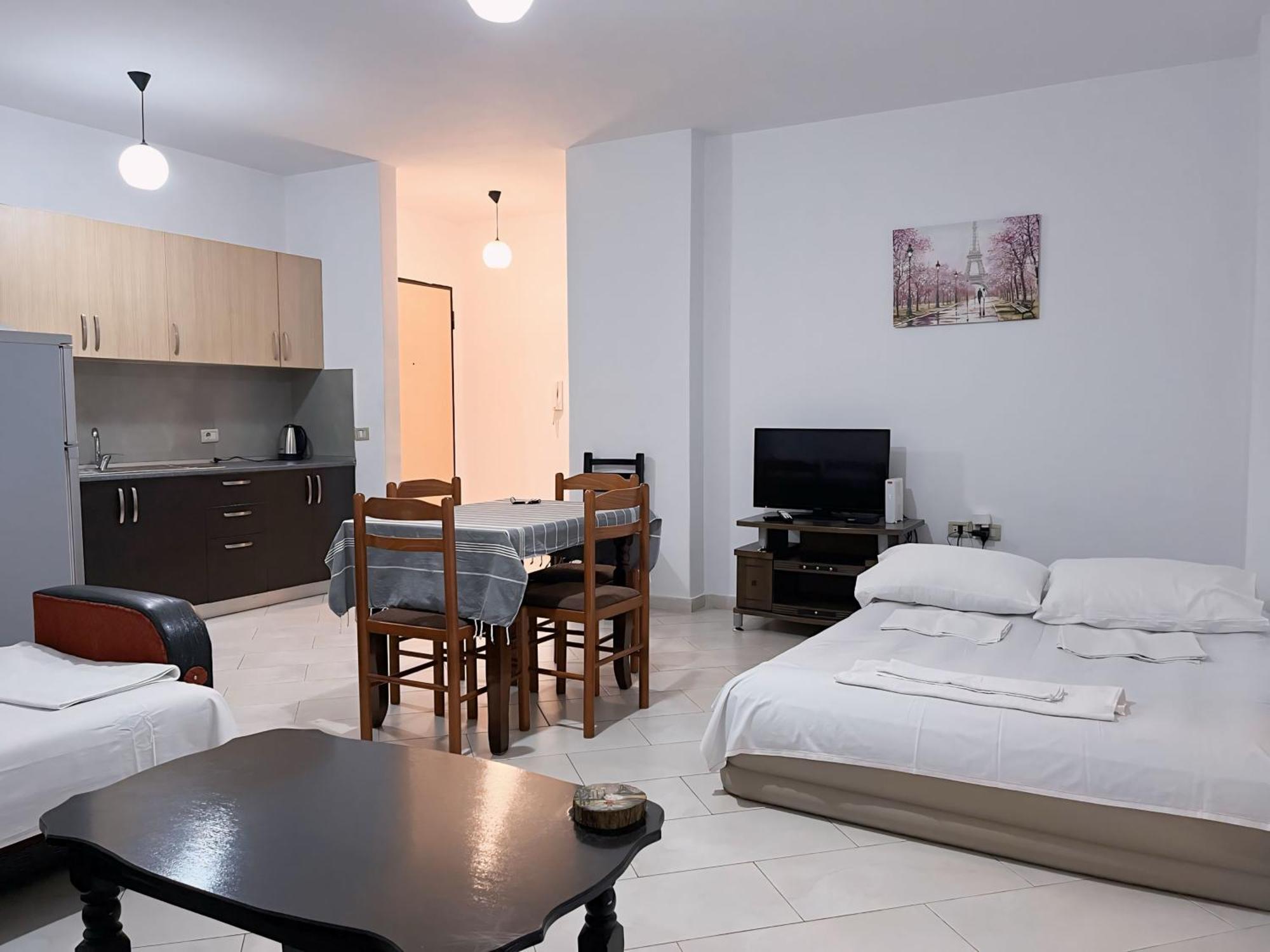 Gerald'S Central Apartments วญอเรอ ภายนอก รูปภาพ