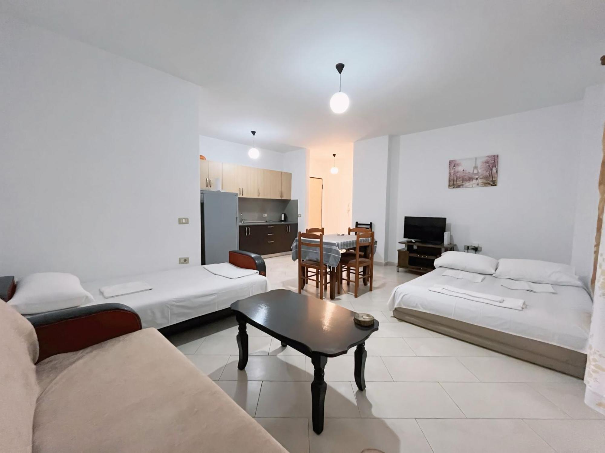 Gerald'S Central Apartments วญอเรอ ภายนอก รูปภาพ